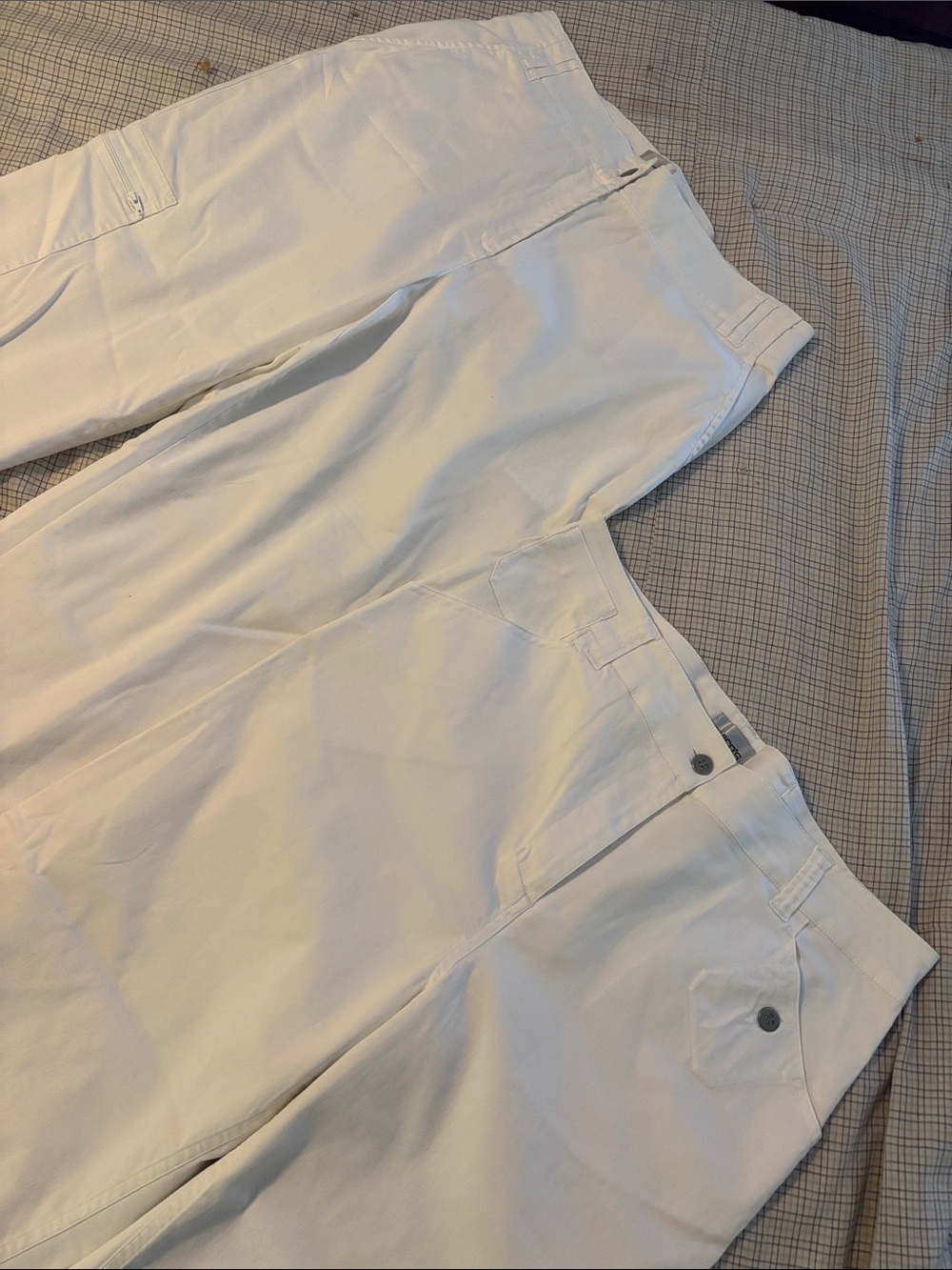 Women’s White Casual Straight-Leg Crop Pants